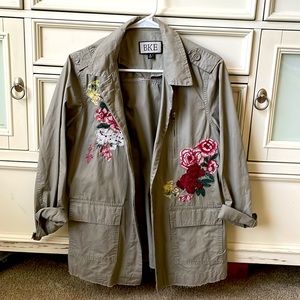 BKE 3/4 sleeve Spring embellished floral stitch jacket
